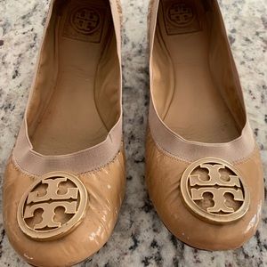 Tory Burch tan ballet flat size 10